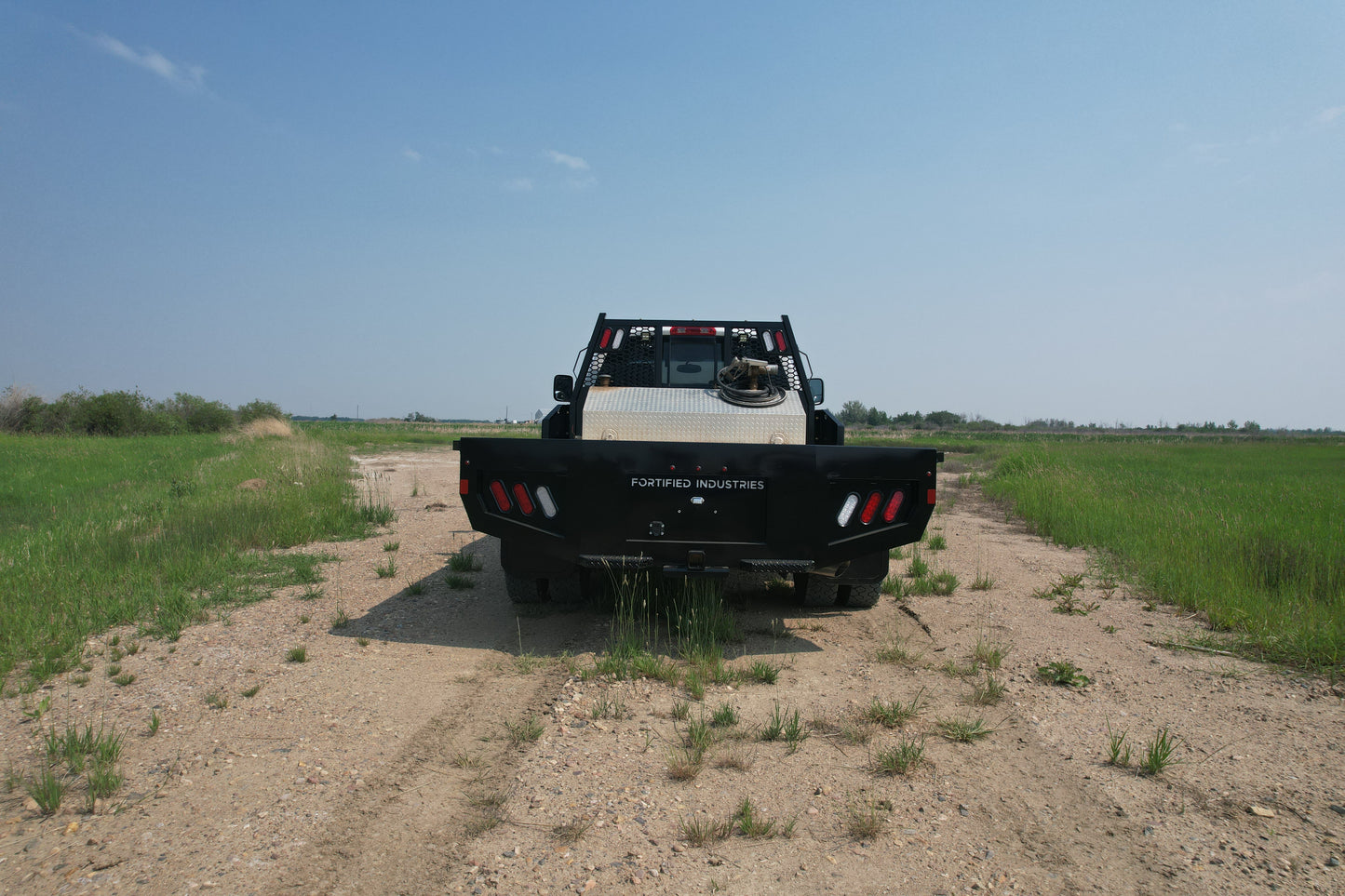 2023 Workhorse Flat Bed 9'4" DRW (60 CA)