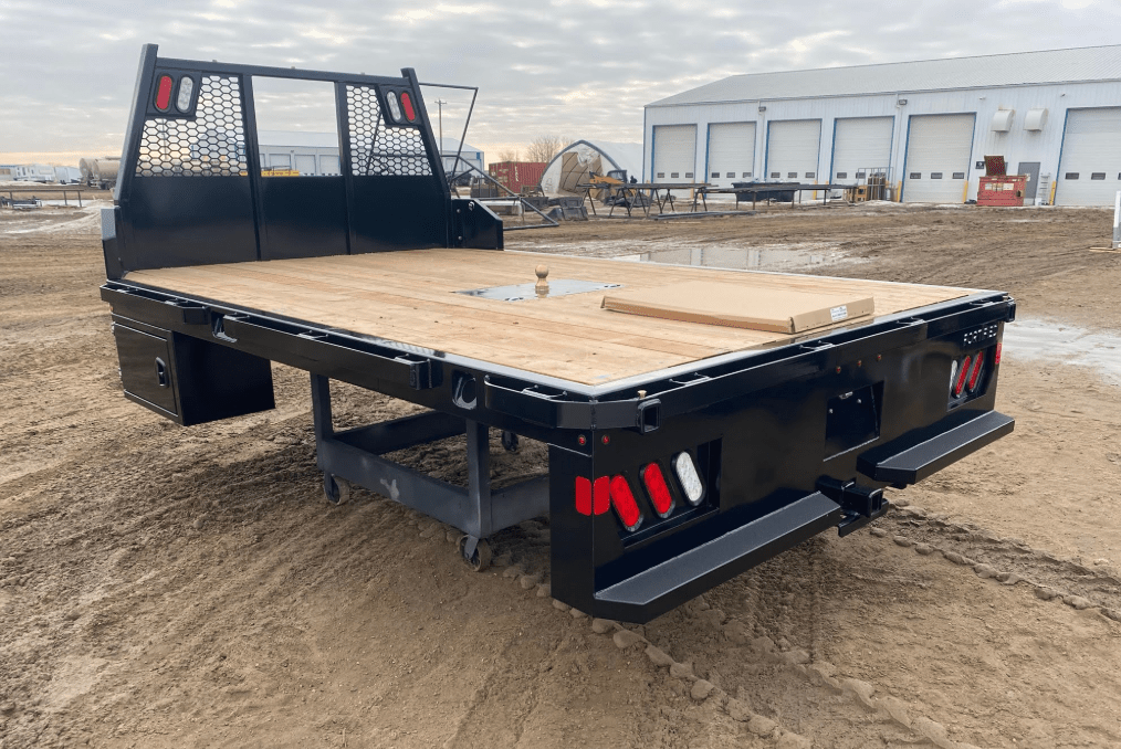 2026 Workhorse Flat bed 11'4 DRW (84 CA Chassis) Flat Bumper