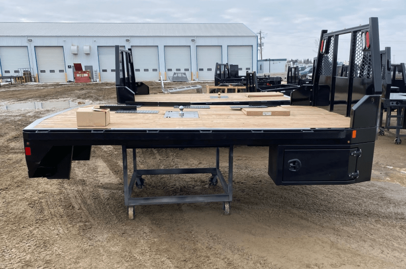 2026 Workhorse Flat bed 11'4 DRW (84 CA Chassis) Tapered Bumper